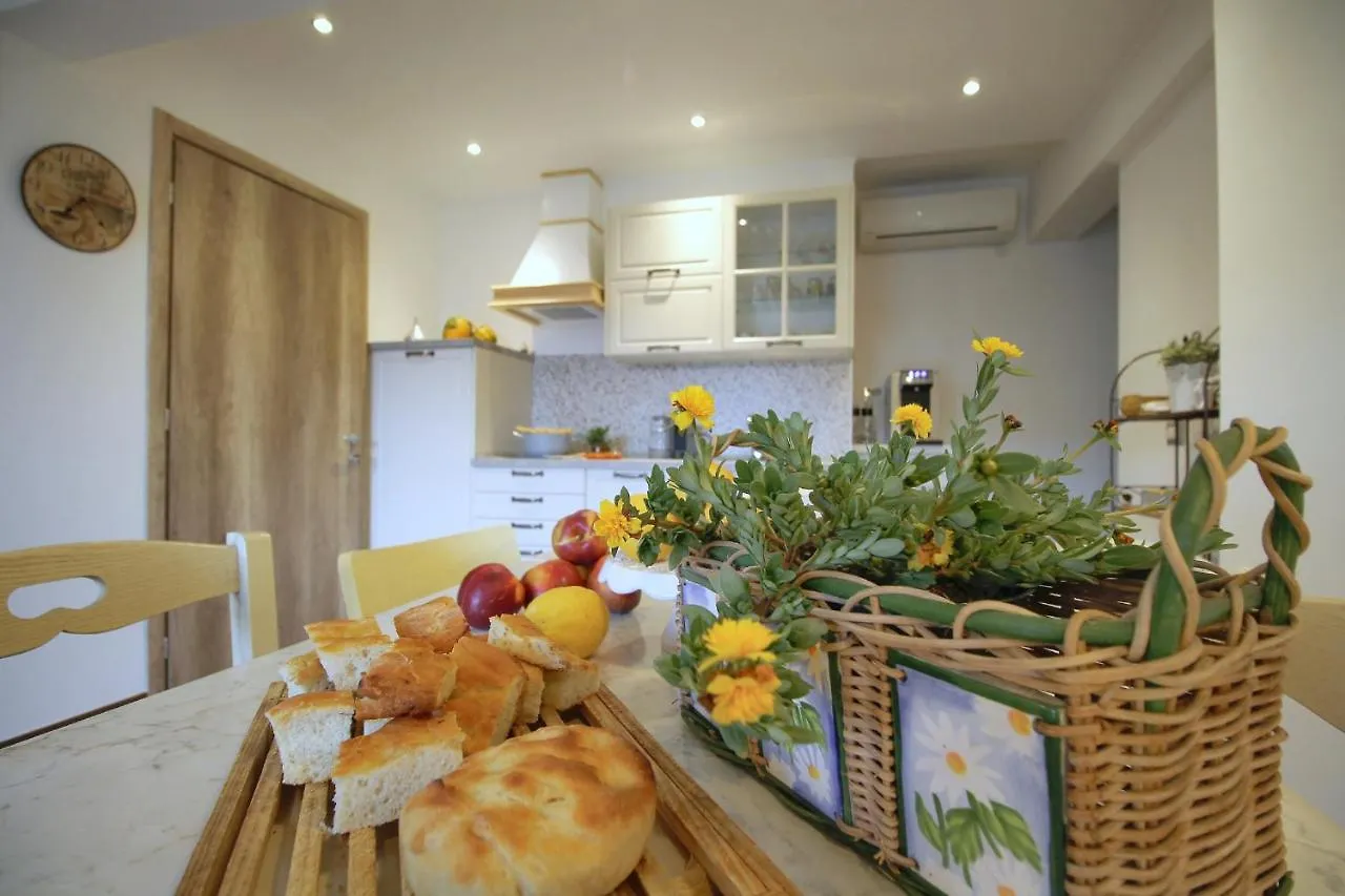 Il Rosale A Celle Ligure Bed and Breakfast Bed & Breakfast