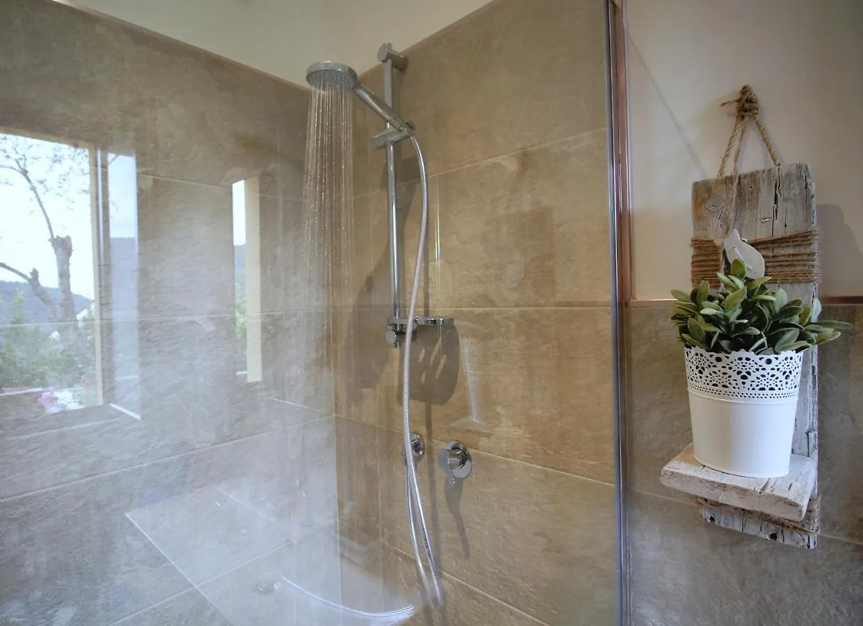 Il Rosale A Celle Ligure Bed and Breakfast